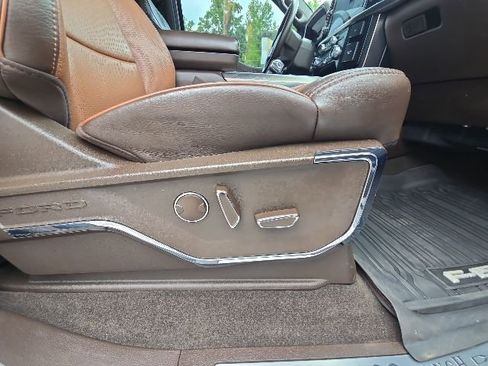 Used 2023 Ford F150 King Ranch w/ Equipment Group 601A High AWD/4WD image 19