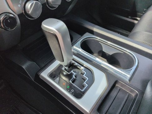 Used 2018 Toyota Tundra SR5 w/ TRD Off Road Package image 24