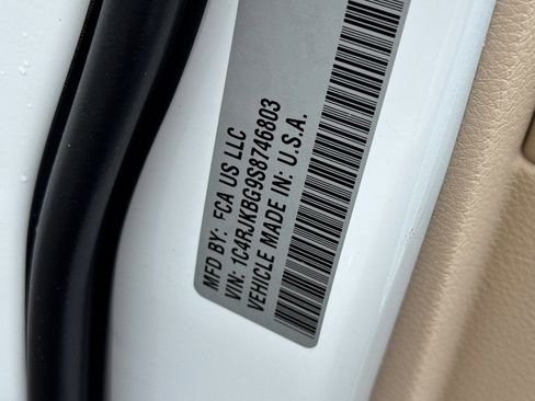 New 2025 Jeep Grand Cherokee L Limited w/ Luxury Tech Group II image 28