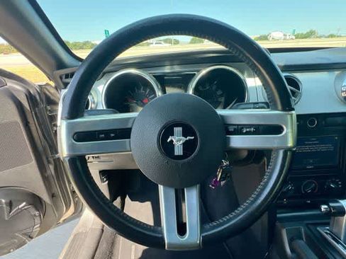 Used 2008 Ford Mustang Coupe RWD image 17