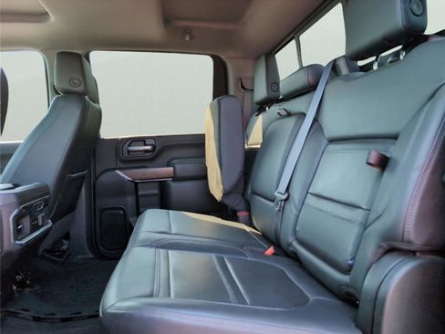 Used 2020 GMC Sierra 2500 Denali w/ Denali Ultimate Package AWD/4WD image 32