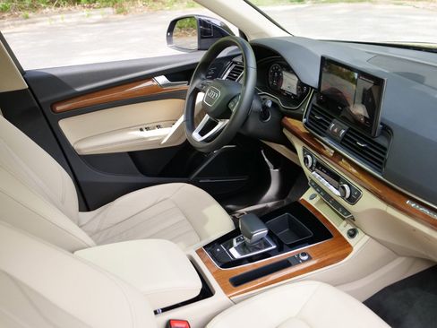 Used 2023 Audi Q5 2.0T Premium Plus w/ Premium Plus Package image 40