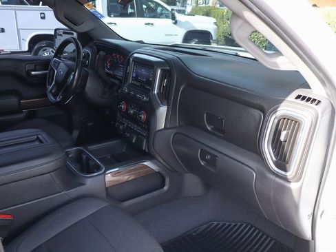 Used 2020 Chevrolet Silverado 1500 LT Trail Boss image 42