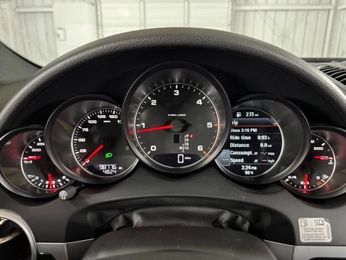 Used 2014 Porsche Cayenne Diesel AWD/4WD image 32