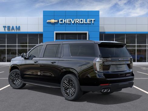 New 2026 Chevrolet Suburban RST w/ Comfort Package AWD/4WD image 3