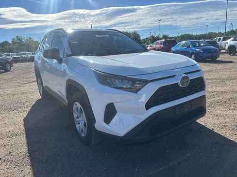Used 2019 Toyota RAV4 LE AWD/4WD image 15