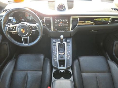 Used 2017 Porsche Macan S image 12