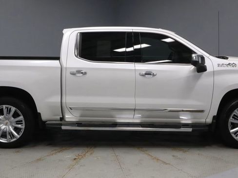 Used 2022 Chevrolet Silverado 1500 High Country w/ High Country Premium Package image 6