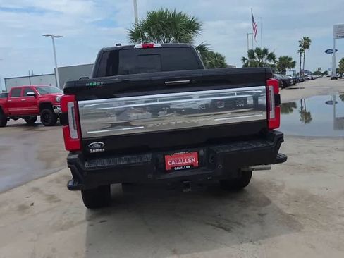 Used 2023 Ford F250 Platinum AWD/4WD image 7