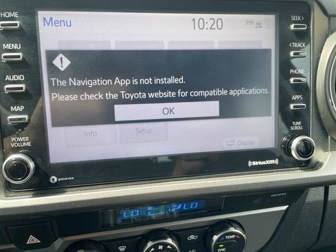 Certified 2022 Toyota Tacoma SR5 AWD/4WD image 19
