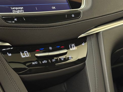 New 2025 Cadillac XT5 Premium Luxury image 33