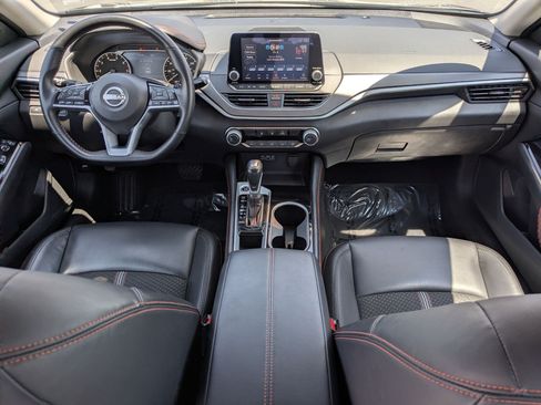 Used 2025 Nissan Altima 2.5 SR FWD image 30