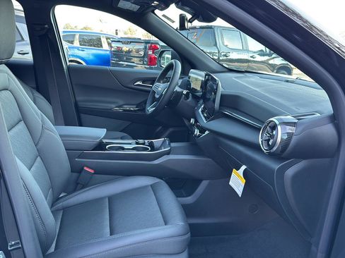 New 2026 Chevrolet Equinox LT w/ Convenience Package II image 10