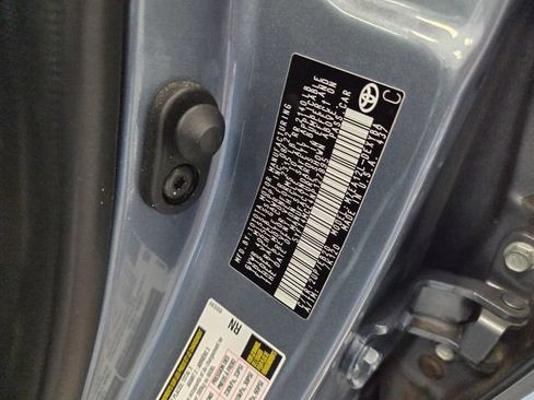 Used 2022 Toyota Corolla XSE FWD image 17