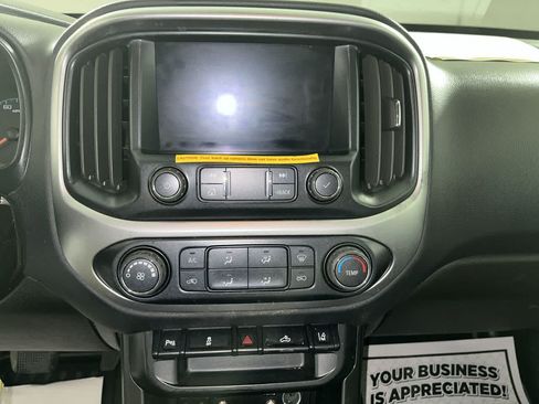 Used 2022 Chevrolet Colorado LT w/ Fleet Safety Package RWD image 20