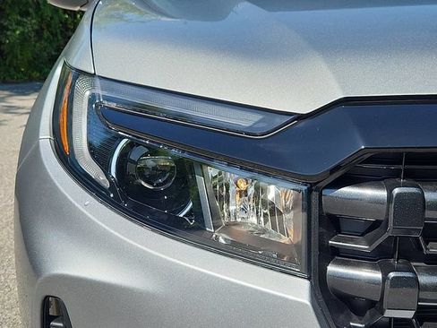 Certified 2026 Honda Ridgeline Sport image 9