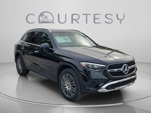 Certified 2026 Mercedes-Benz GLC 300 image 5
