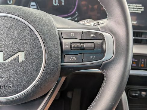 Used 2023 Kia Sportage EX FWD image 21