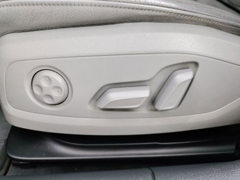 Used 2019 Audi A4 2.0T Premium image 13