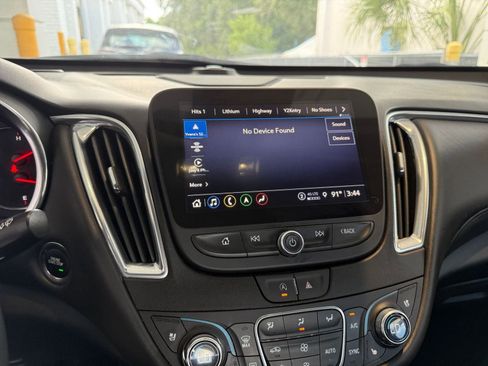 Used 2024 Chevrolet Malibu LT image 21