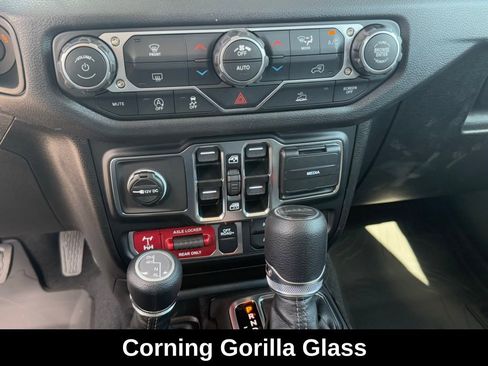 New 2026 Jeep Gladiator Sport AWD/4WD image 15
