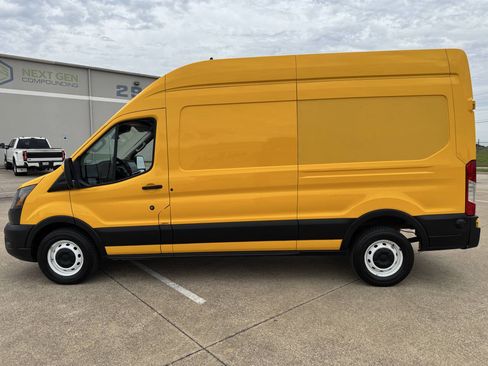 Used 2023 Ford Transit 250 148 High Roof w/ Load Area Protection Package RWD image 8
