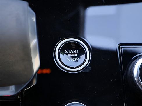 Used 2023 Land Rover Range Rover Sport SE image 28