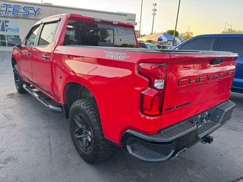 Used 2020 Chevrolet Silverado 1500 LT Trail Boss AWD/4WD image 3
