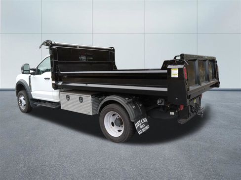 Used 2023 Ford F550 4x4 Regular Cab Super Duty image 3