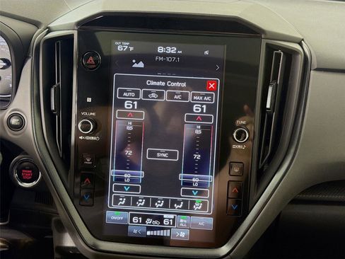 Used 2024 Subaru Crosstrek 2.5i Limited w/ Crosstrek Mirror Package image 17