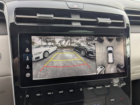 Used 2024 Hyundai Tucson Limited image 25