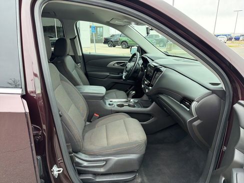 Used 2018 Chevrolet Traverse LT image 21