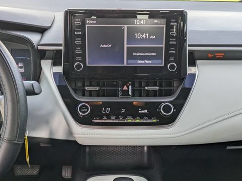 Used 2020 Toyota Corolla SE FWD image 17
