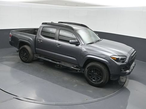 Used 2018 Toyota Tacoma SR w/ SR Convenience Package RWD image 28