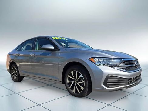 Used 2023 Volkswagen Jetta S FWD image 3