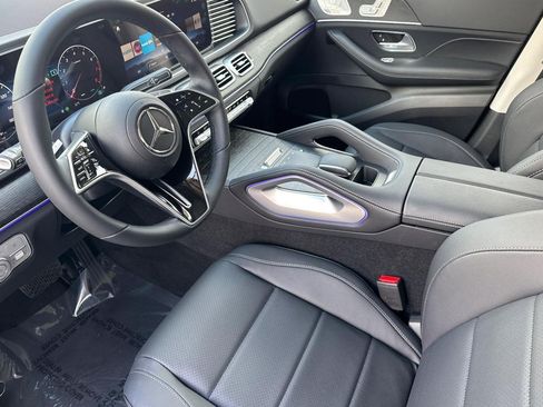 New 2026 Mercedes-Benz GLB 250 image 4