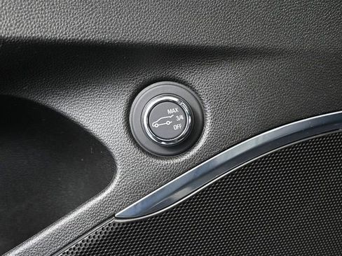 Used 2022 Buick Enclave Essence w/ Experience Buick Package image 22