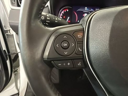 Used 2019 Toyota RAV4 Limited AWD/4WD image 15