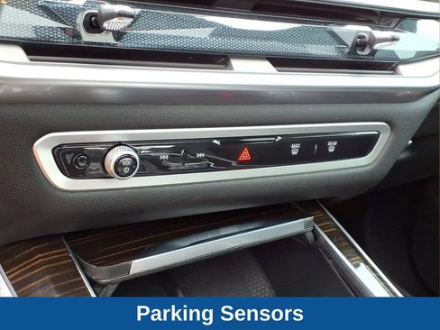 Used 2025 BMW X5 xDrive40i w/ Premium Package AWD/4WD image 9