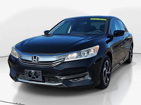 Used 2017 Honda Accord LX image 10