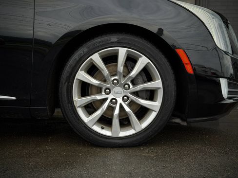 Used 2016 Cadillac XTS Luxury AWD/4WD image 24