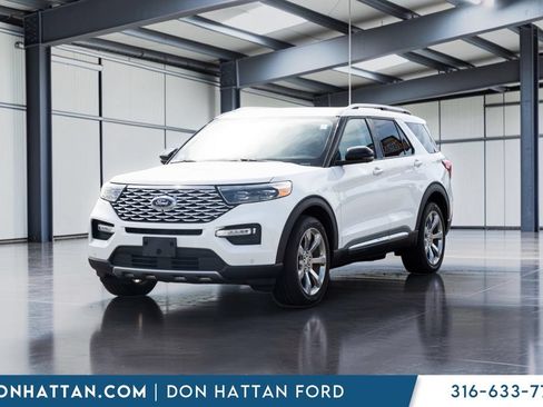 Used 2020 Ford Explorer Platinum w/ Premium Technology Package AWD/4WD image 24