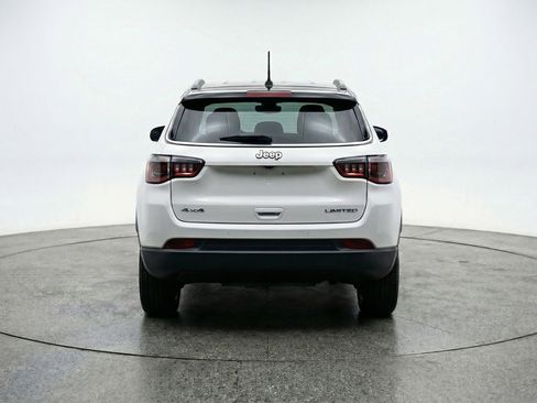Used 2025 Jeep Compass Limited AWD/4WD image 7