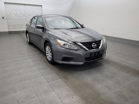 Used 2017 Nissan Altima 2.5 S w/ Power Driver Seat Package FWD image 13