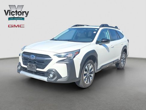 Used 2024 Subaru Outback Limited AWD/4WD image 3