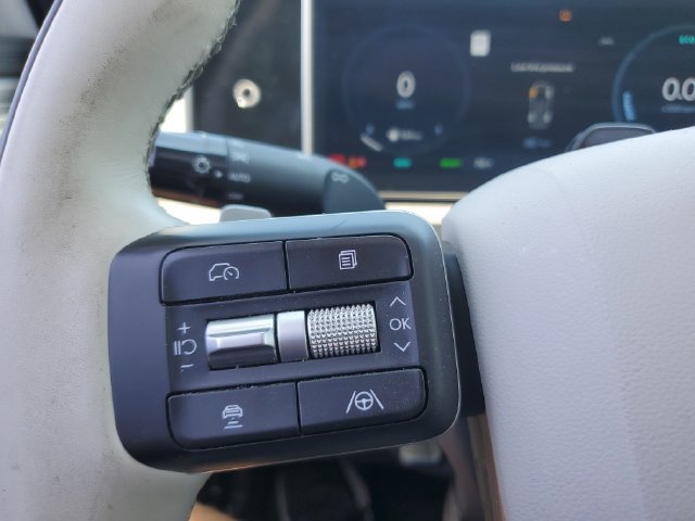 Certified 2025 Hyundai Santa Fe Calligraphy AWD/4WD image 22