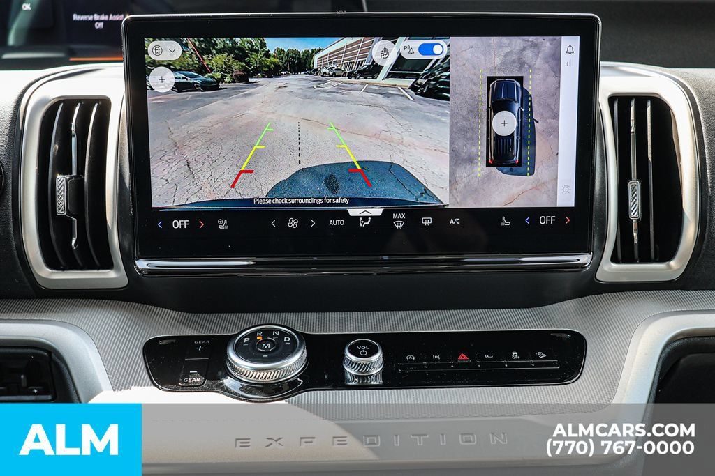 Used 2025 Ford Expedition Active AWD/4WD image 39