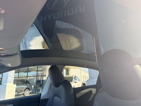 Used 2024 Tesla Model Y Long Range image 18