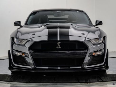 Used 2021 Ford Mustang Shelby GT500 w/ Carbon Fiber Track Pack RWD image 35