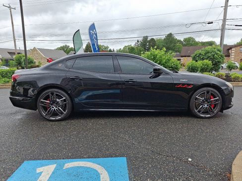Used 2021 Maserati Quattroporte Trofeo RWD image 7